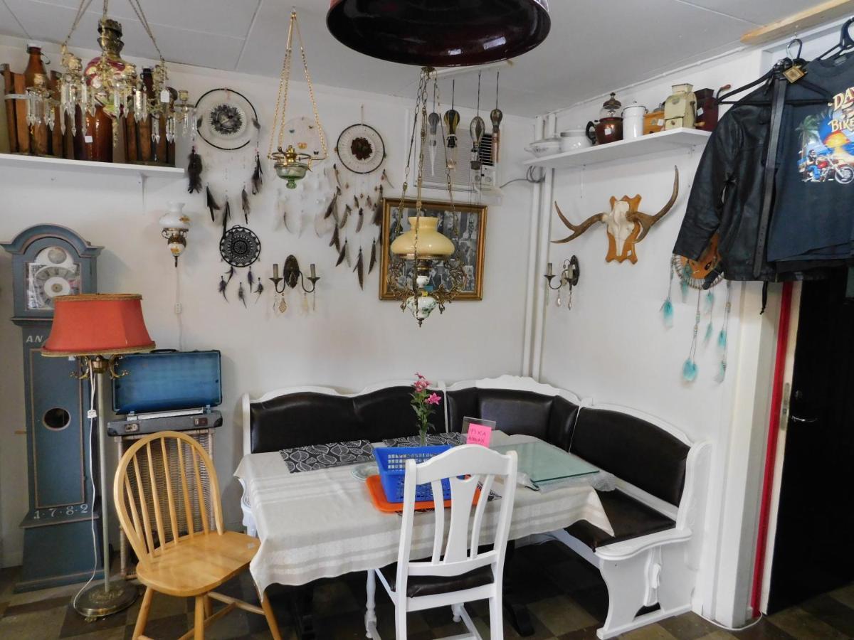 Solgarden Vandrarhem Hostal B&B Blackstad Exterior photo