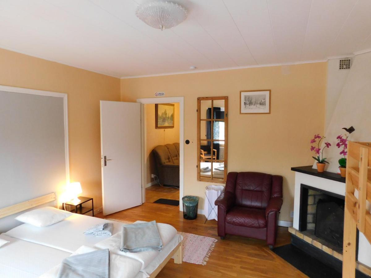 Solgarden Vandrarhem Hostal B&B Blackstad Exterior photo